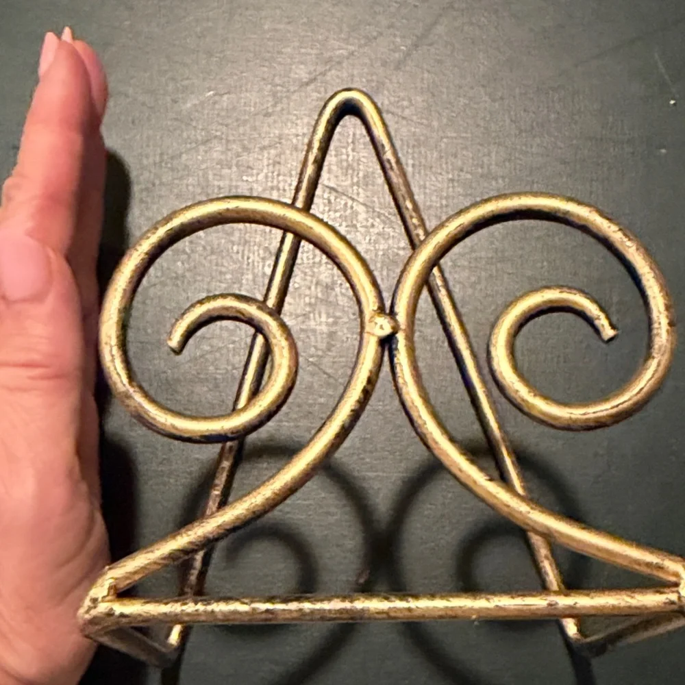 Elegant Gold Metal Wall Decor